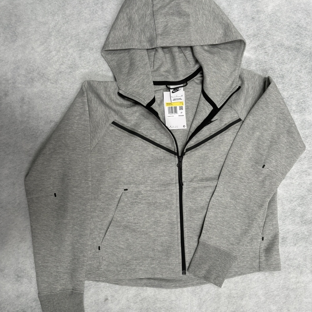 Nike NwT Gray Hoodie with Black Trim